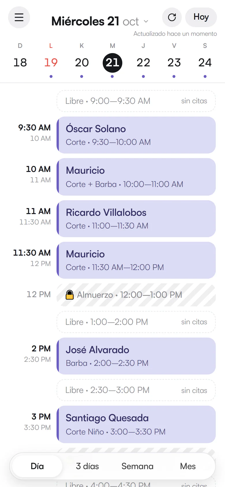Agenda de un estilista en su celular: las citas del día con hora y servicio
