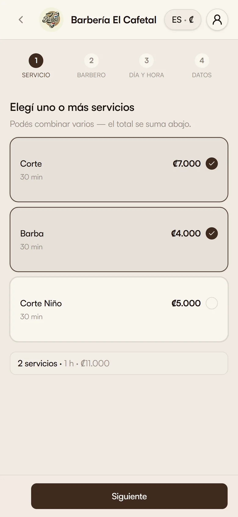 Paso 1 de la reserva en el celular: elegir los servicios, con su duración y precio